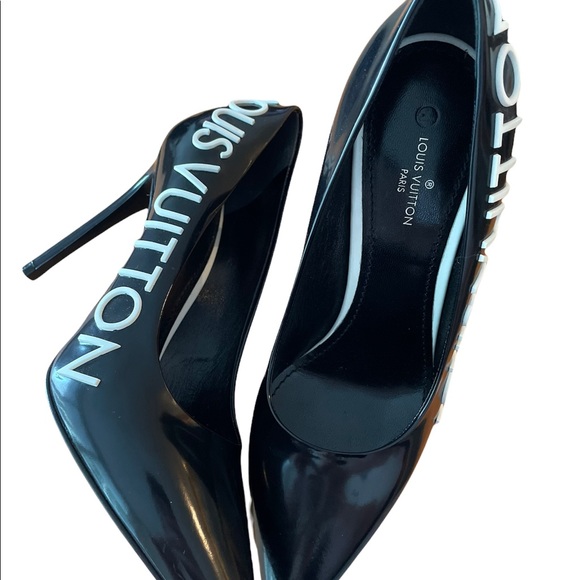 ❌SOLD❌Louis Vuitton Pumps - Authentic Womens Black Paten - Picture 2 of 9